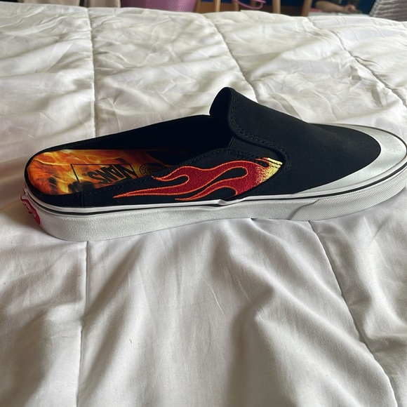 Vans size 13 asap worldwide black/flam classic slip-o. NWT IN ORIGINAL BOX - Picture 2 of 5